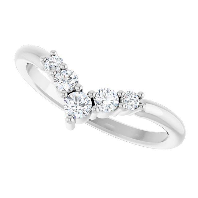 1/4 CTW Graduated V Ring